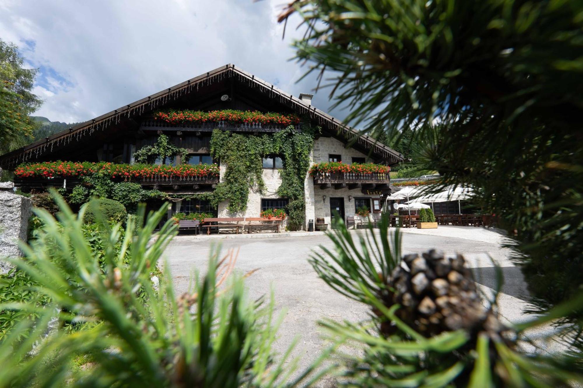 Albergo Ristorante Al Frate Da Streza Madonna Eksteriør billede