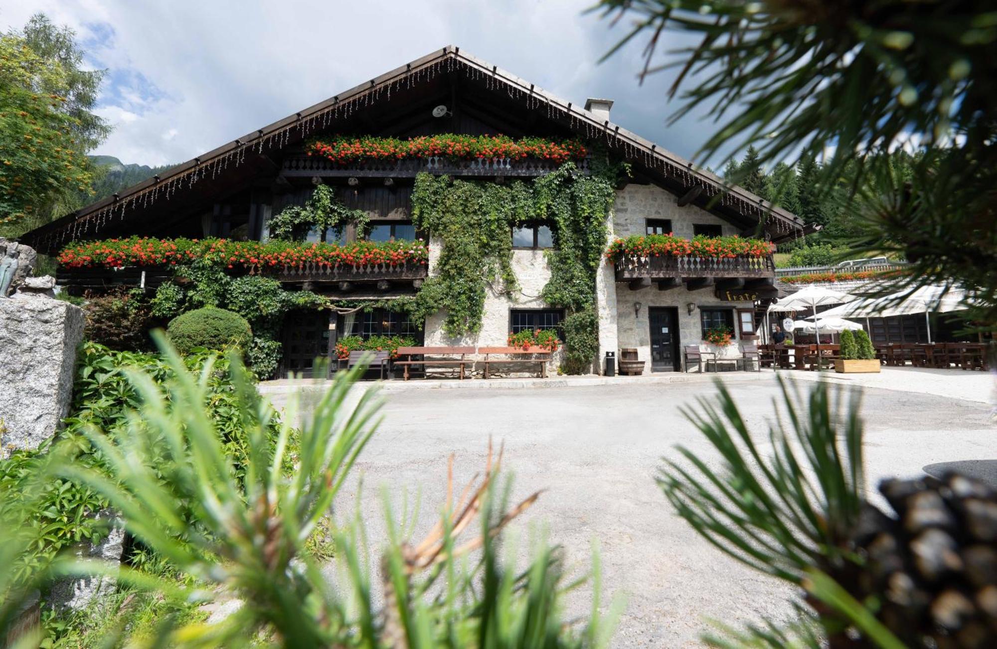 Albergo Ristorante Al Frate Da Streza Madonna Eksteriør billede