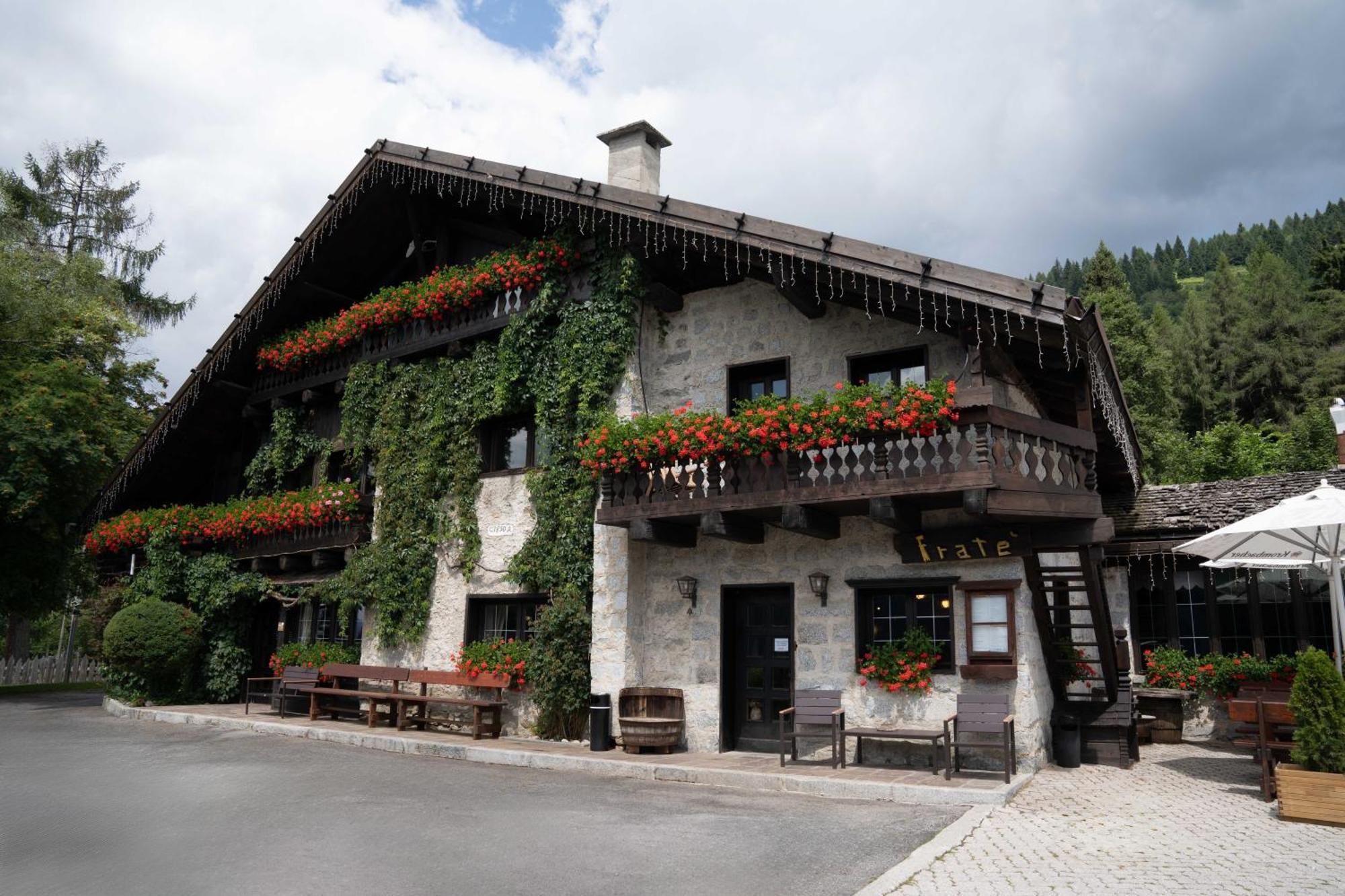 Albergo Ristorante Al Frate Da Streza Madonna Eksteriør billede